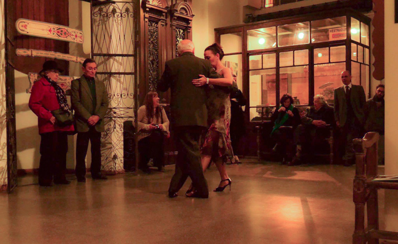 Tradicional e inevitável, tango