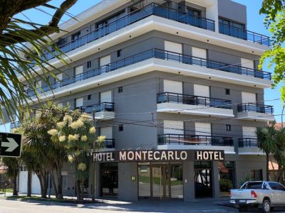 Apart Hoteles Montecarlo Hotel