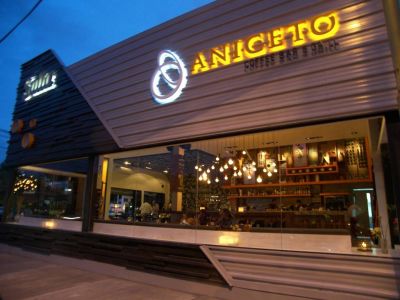 Aniceto Coffee Bar & Grill