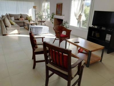 Houses and apartments Rental Quinta Villa Clarita