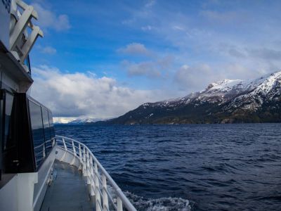 Lake Outings Catamaran Patagonia Argentina