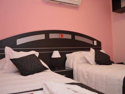 Hostels Mercer Hostal