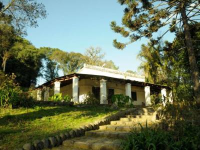 Finca La Colorada Cabañas en San Salvador de Jujuy